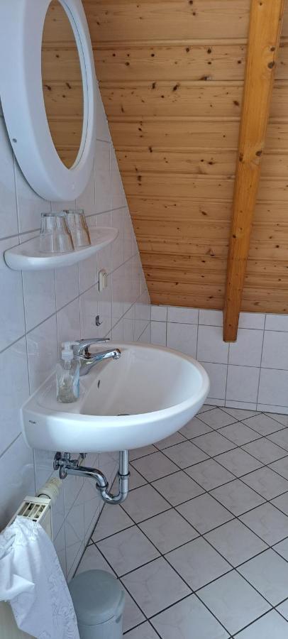 B&B Talstation Ferienwohnung Fuer 2 Personen Horselberg-Hainich Экстерьер фото